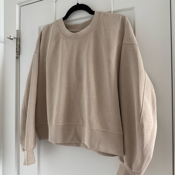 Lululemon beige Softstreme Perfectly Oversized Cropped Crew - 6 (Small) - Picture 6 of 8